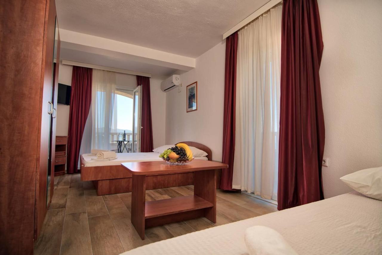 Apartments Bona Neum Luaran gambar