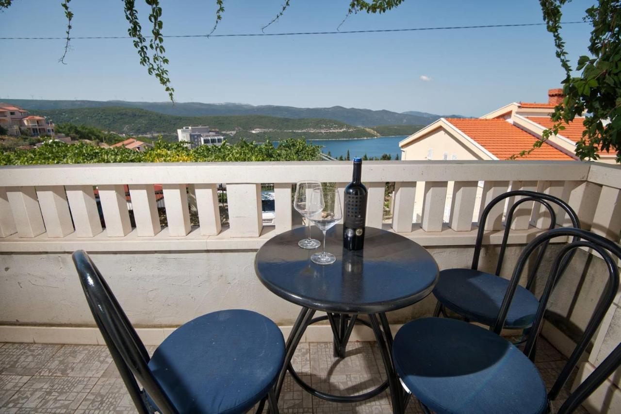 Apartments Bona Neum Luaran gambar