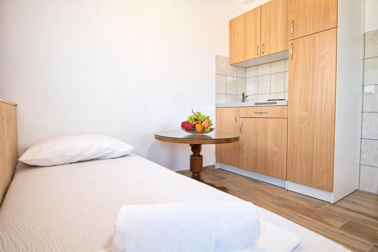 Apartments Bona Neum Luaran gambar