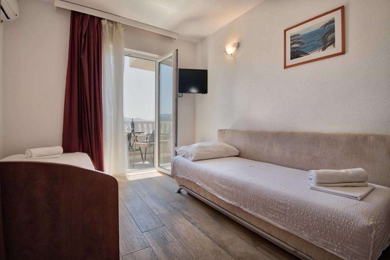 Apartments Bona Neum Luaran gambar