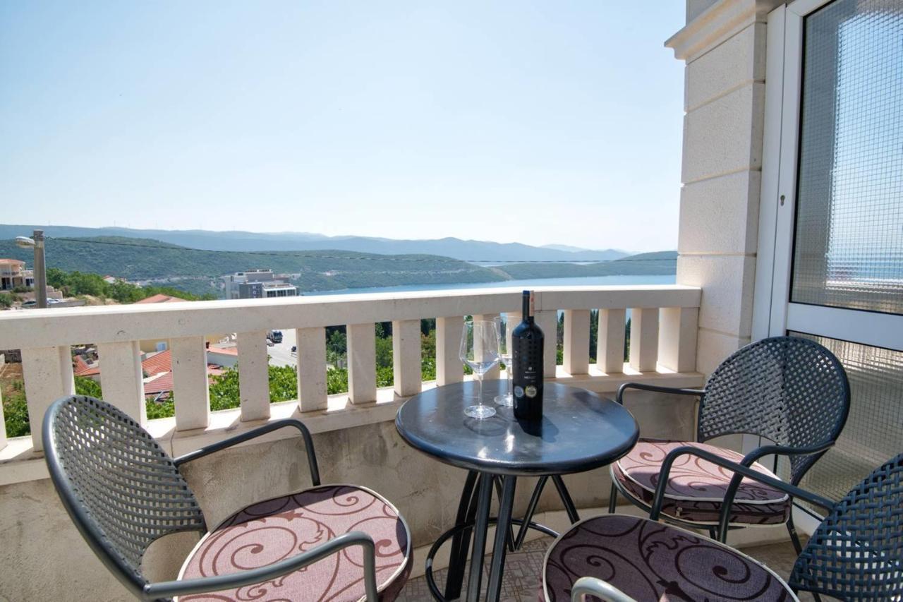 Apartments Bona Neum Luaran gambar