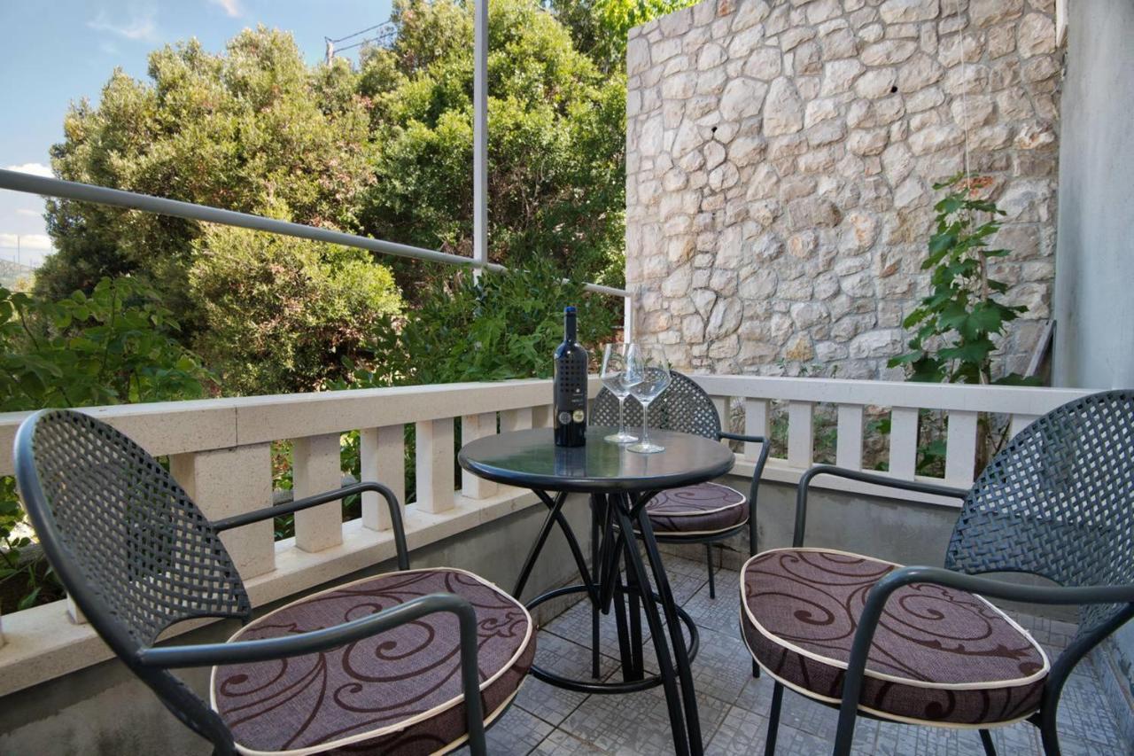 Apartments Bona Neum Luaran gambar