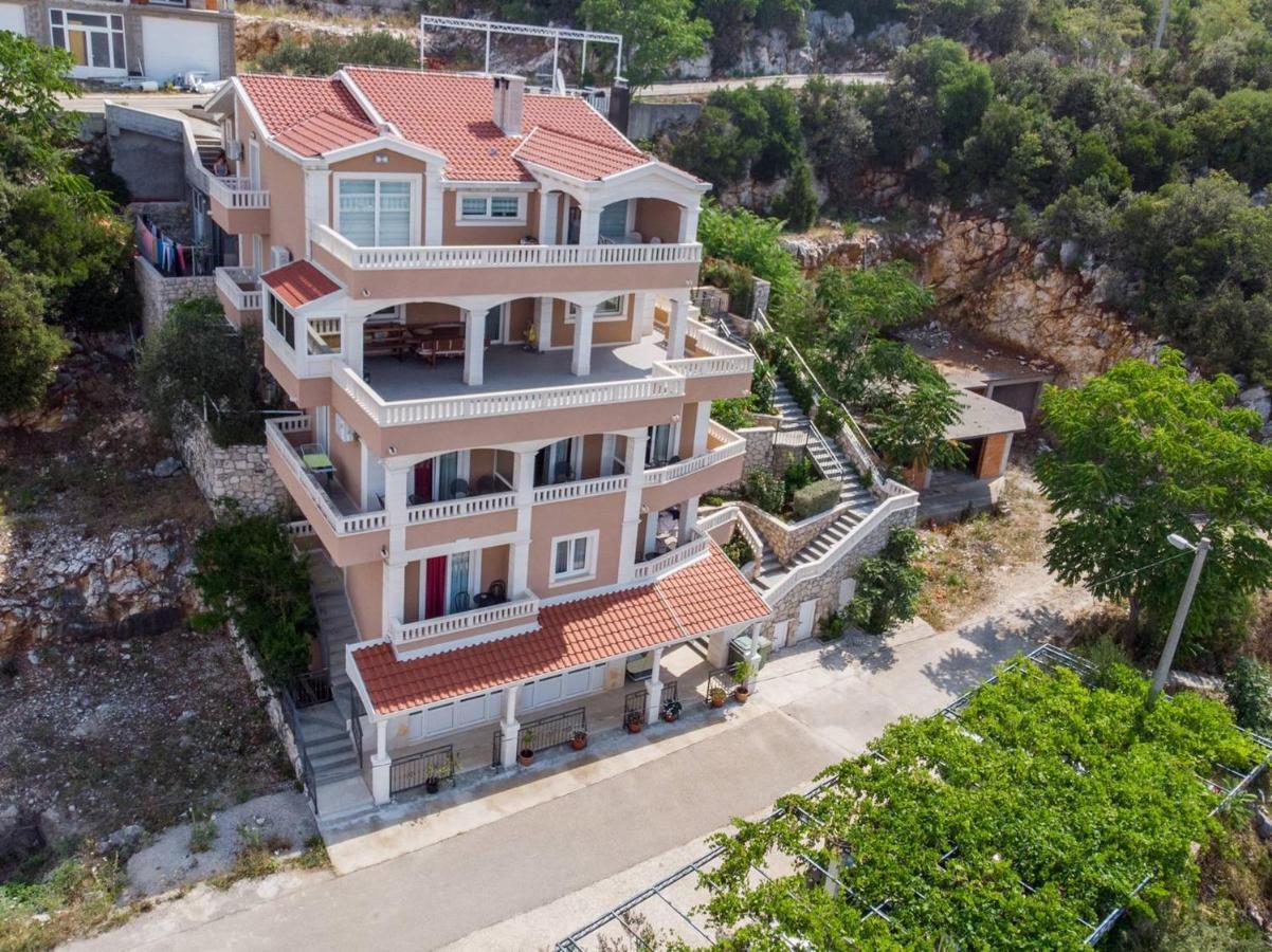 Apartments Bona Neum Luaran gambar